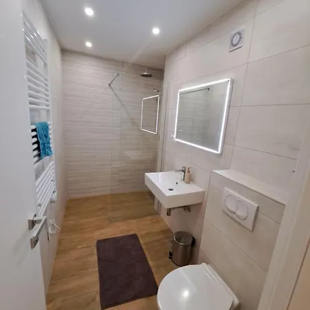 Zoya Del Mar 아파트 *